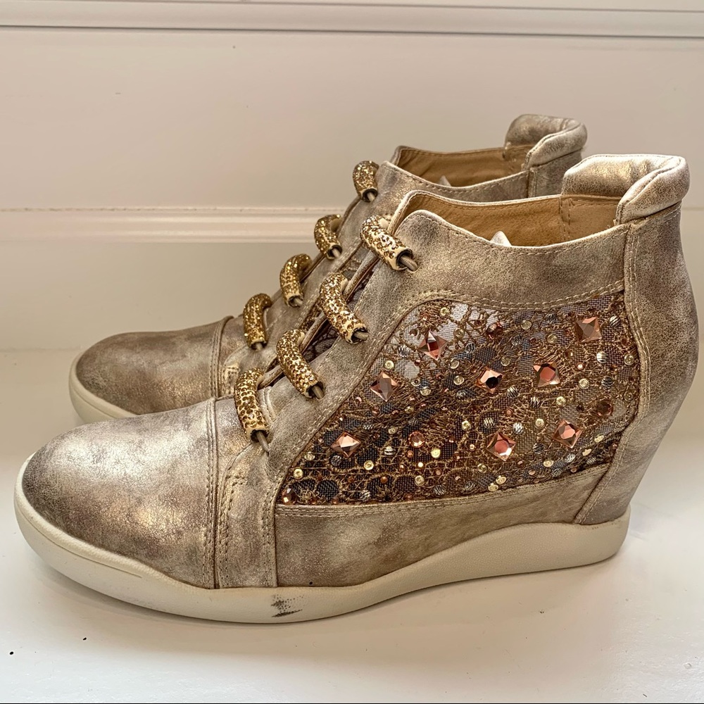 LADY COUTURE Concealed Heel Gold + Lace Sneakers